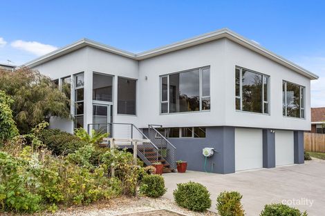 Property photo of 102 Crystal Downs Drive Blackmans Bay TAS 7052