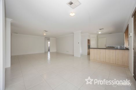 Property photo of 11 Pirianda Way Aveley WA 6069