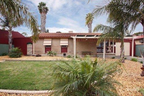 18 Fuller Cres, Elizabeth East, SA 5112