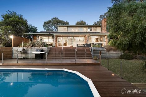 Property photo of 39 Maroong Drive Research VIC 3095