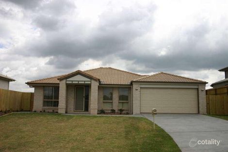 Property photo of 30 Sunrise Crescent Regents Park QLD 4118