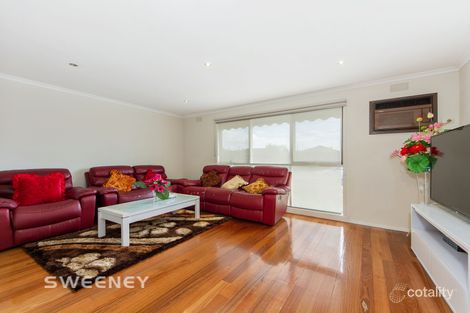 Property photo of 25 Pottenger Way St Albans VIC 3021