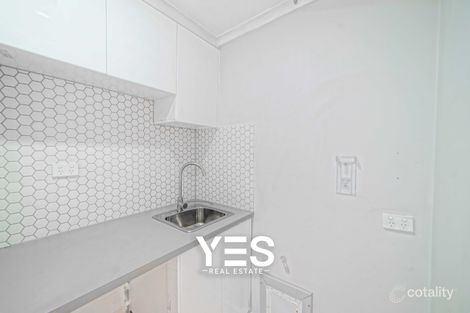 Property photo of 4/10 Lang Road Mount Waverley VIC 3149