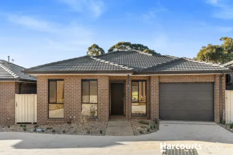 8/3 Lima Pl, Pakenham, VIC 3810