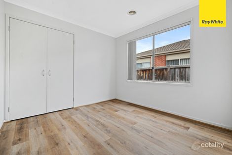 Property photo of 47 Barleygrass Crescent Brookfield VIC 3338