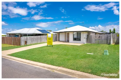 10 Graduate Pde, Norman Gardens, QLD 4701
