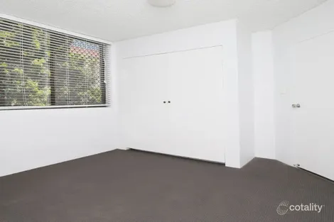 Property photo of 2/52 London Road Clayfield QLD 4011