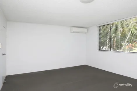 Property photo of 2/52 London Road Clayfield QLD 4011
