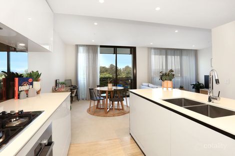 Property photo of 305C/1 The Concourse Benowa QLD 4217
