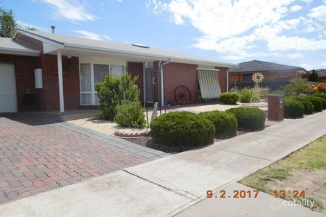 Property photo of 1/2 Windsor Crescent Horsham VIC 3400