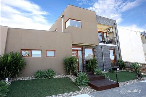 Property photo of 11/1-5 Heversham Grove Greenvale VIC 3059
