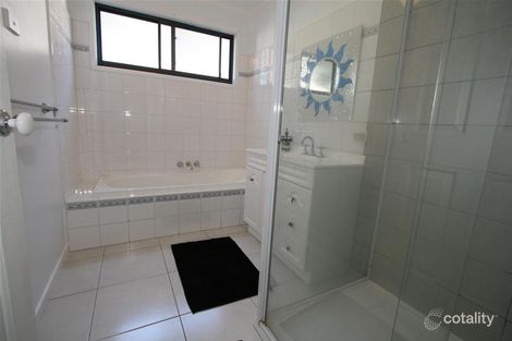 24 BAYVIEW DR, COWES, VIC 3922