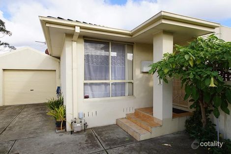 2/14 Parkmore Rd, Bentleigh East, VIC 3165