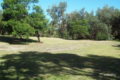 26 Sea Breeze Ave, Golden Beach, VIC 3851