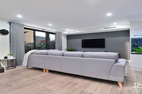 Property photo of 39 Mangles Drive Ellenbrook WA 6069