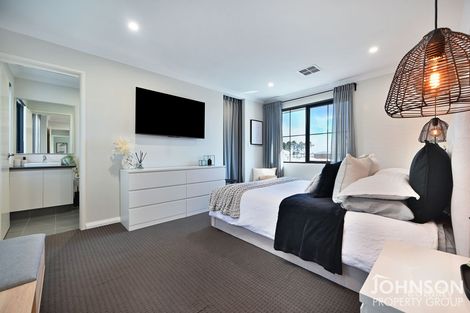 Property photo of 39 Mangles Drive Ellenbrook WA 6069