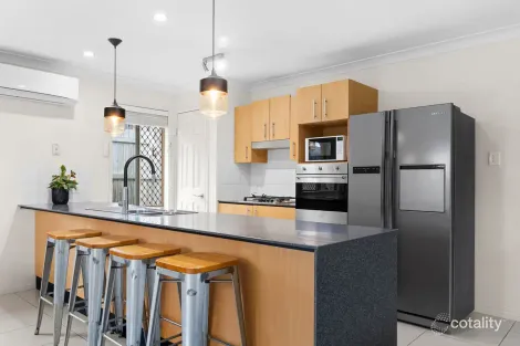 Property photo of 35 Sunset Drive Glenvale QLD 4350
