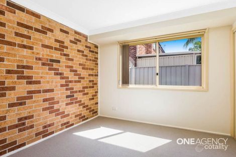 Property photo of 2/2 Daintree Drive Albion Park NSW 2527