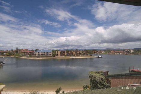 8/2 Bacardi Ct, Mermaid Waters, QLD 4218