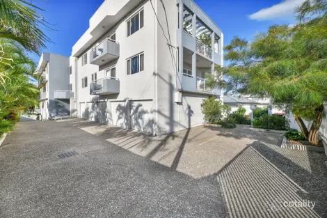 7/186 Prince Edward Pde, Scarborough, QLD 4020