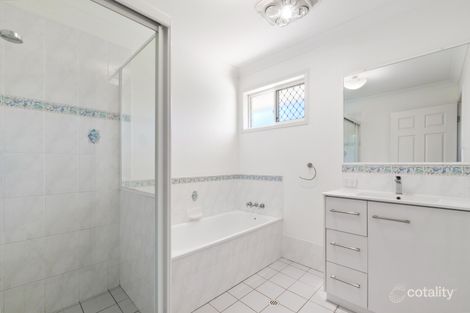 Property photo of 40 Tallowwood Place Bridgeman Downs QLD 4035