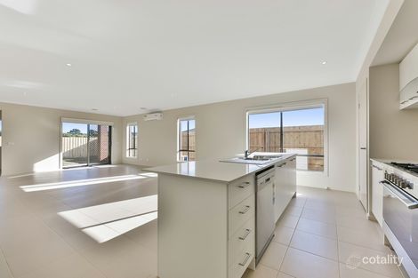 Property photo of 33 Calk Terrace St Leonards VIC 3223