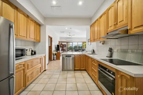 Property photo of 3 Talinga Crescent Shepparton VIC 3630