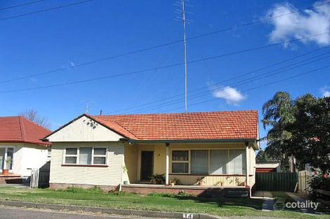 14 Bell St, Speers Point, NSW 2284