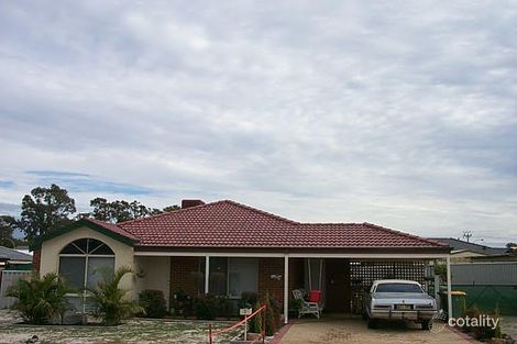 Property photo of 3 Appletree Place Greenfields WA 6210