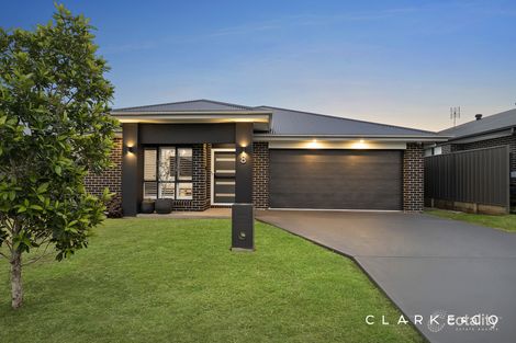 8 Blacksmith St, Cliftleigh, NSW 2321