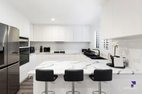 Property photo of 22 Kitson Way Casula NSW 2170