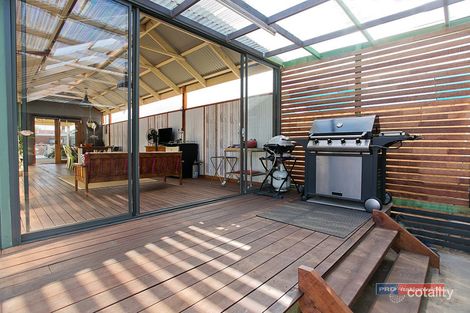 Property photo of 3 Gibbons Street Werribee VIC 3030