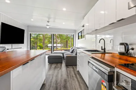 30 Hume St, Russell Island, QLD 4184