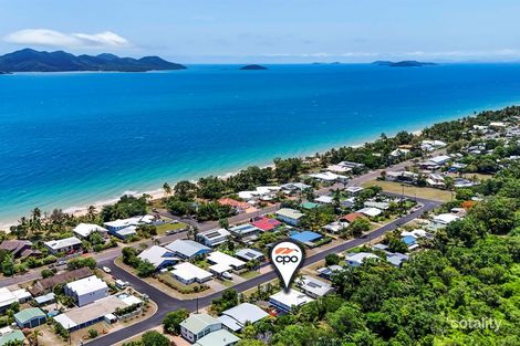 19 Holland St, Wongaling Beach, QLD 4852