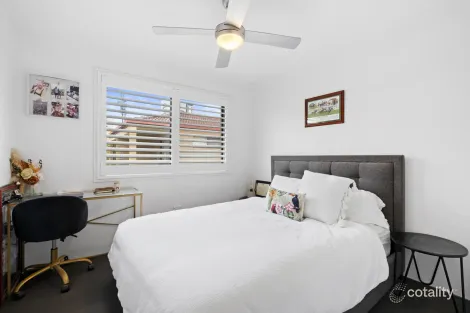 Property photo of 6/23 Australia Avenue Broadbeach QLD 4218