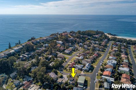 Property photo of 3 Lake Vista Crescent Forster NSW 2428