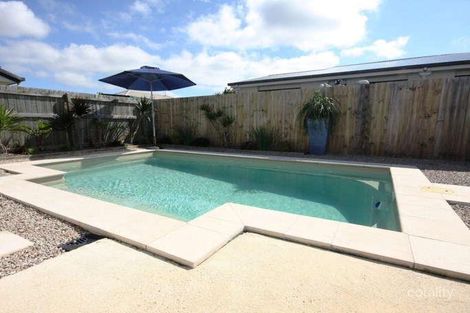 Property photo of 33 Sinatra Street Sippy Downs QLD 4556