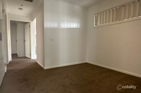 Property photo of 10 Gabitt Street Cranbourne East VIC 3977