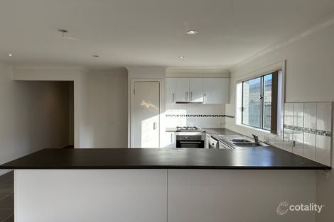 Property photo of 10 Gabitt Street Cranbourne East VIC 3977