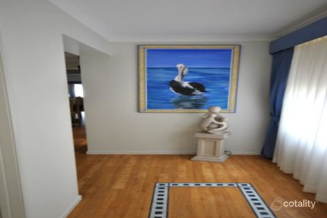 Property photo of 19 Macquarie Road Mannering Park NSW 2259