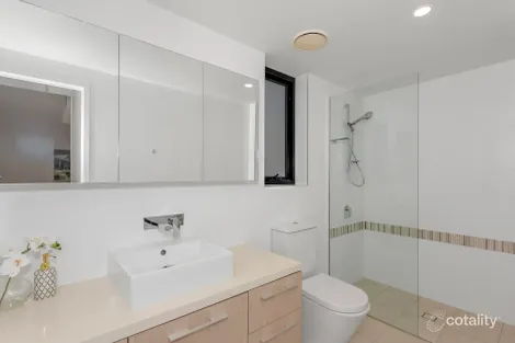 Property photo of LOT 1006/21 Ross Street Benowa QLD 4217