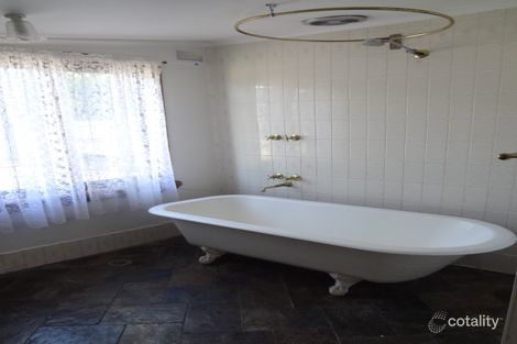 Property photo of 364 Townsend Street South Albury NSW 2640