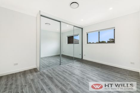 Property photo of 9A Henry Lawson Drive Peakhurst NSW 2210
