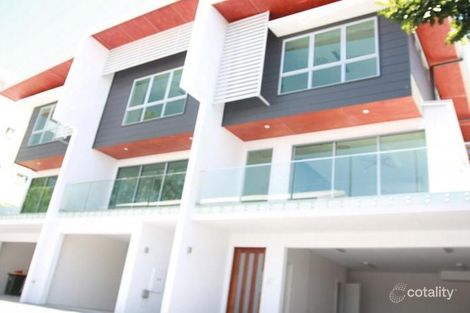 Property photo of 42 Middle Street Highgate Hill QLD 4101