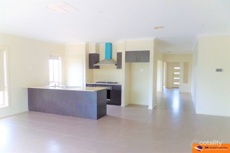 Property photo of 15 Mapleton Way Tarneit VIC 3029