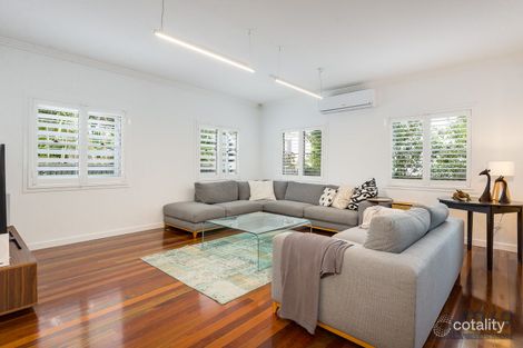 Property photo of 33 Kenmore Road Kenmore QLD 4069
