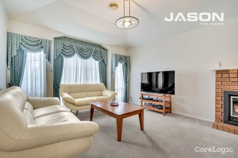 Property photo of 32 Willowbank Way Attwood VIC 3049