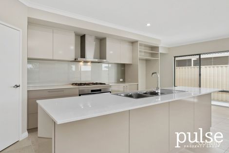 Property photo of 21A Third Avenue Rossmoyne WA 6148