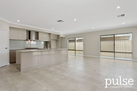 Property photo of 21A Third Avenue Rossmoyne WA 6148