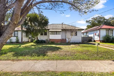 27 Jack Ave, Mount Austin, NSW 2650